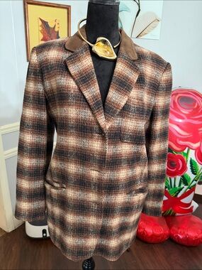 Womens Plaid Wool-Blend Coat with Brown Collar Ventura vintage